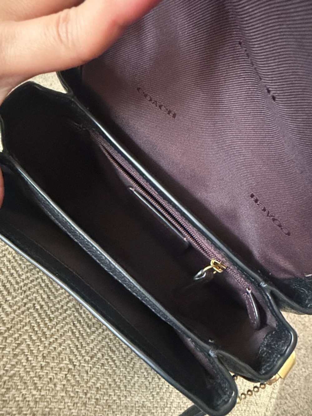 Coach Cassie Leather Crossbody Bag 19 - Picture 9 of 13